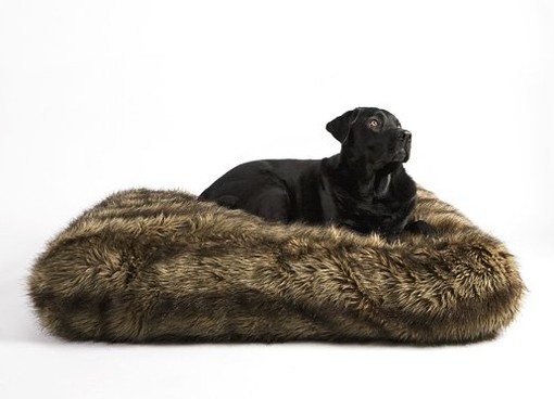 Hondenligzak Royal Fur Wolf 90x60x21 cm-0