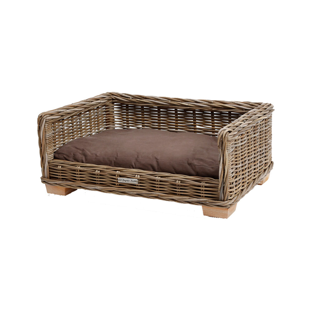 bezoek sturen buffet Hondenmand Surplus Rotan Bed, het hondenbed op poten